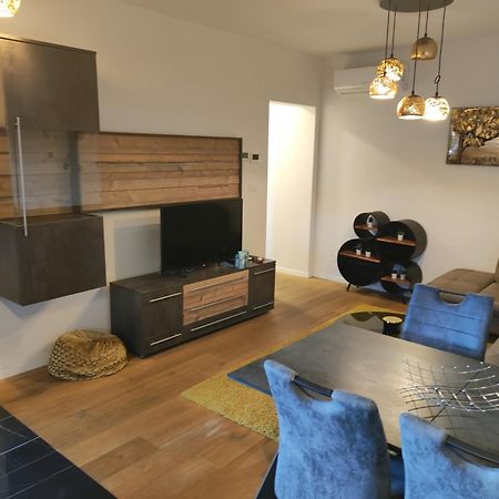 City East Apartment Zagreb With Private Parking Εξωτερικό φωτογραφία
