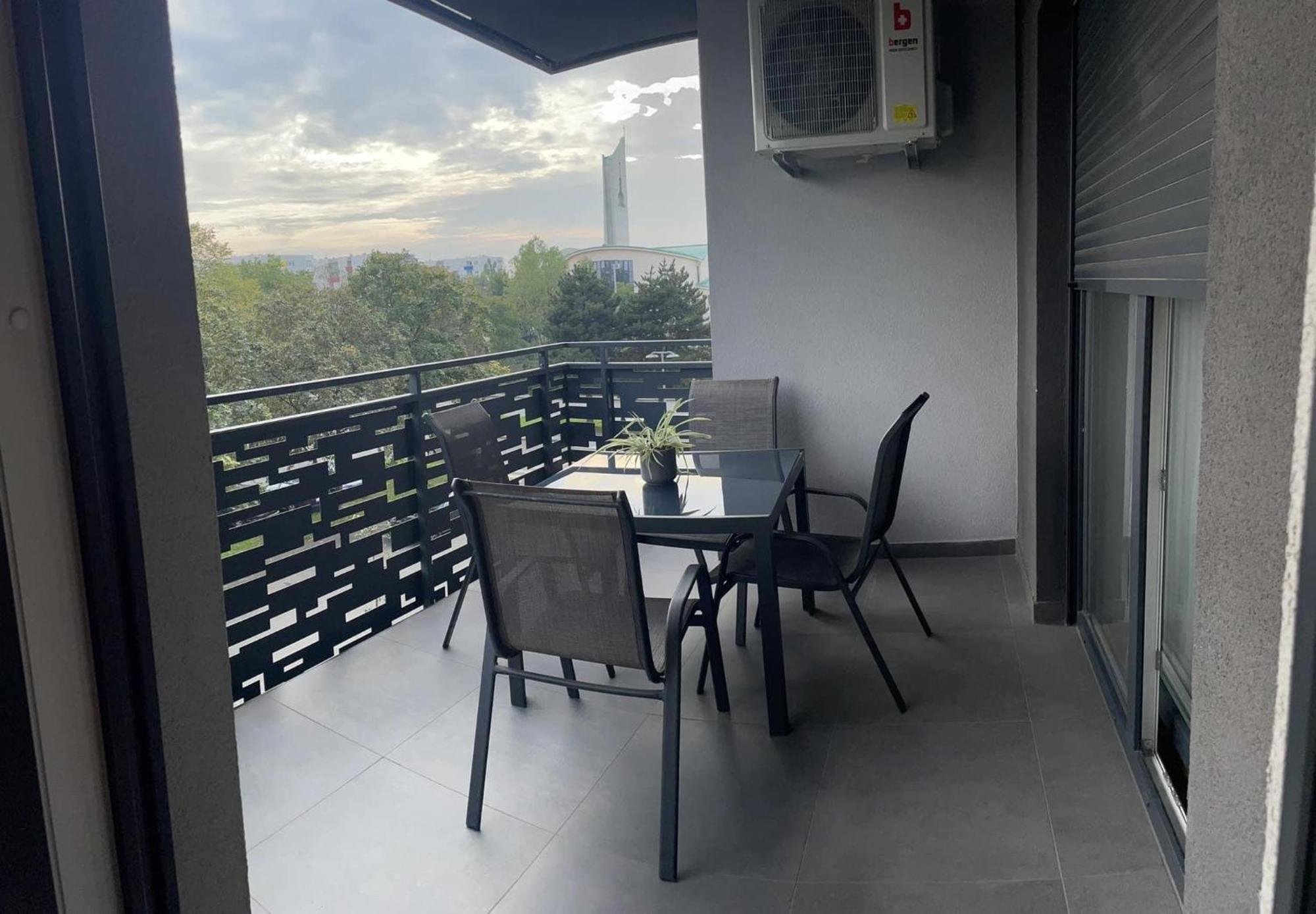 City East Apartment Zagreb With Private Parking Εξωτερικό φωτογραφία