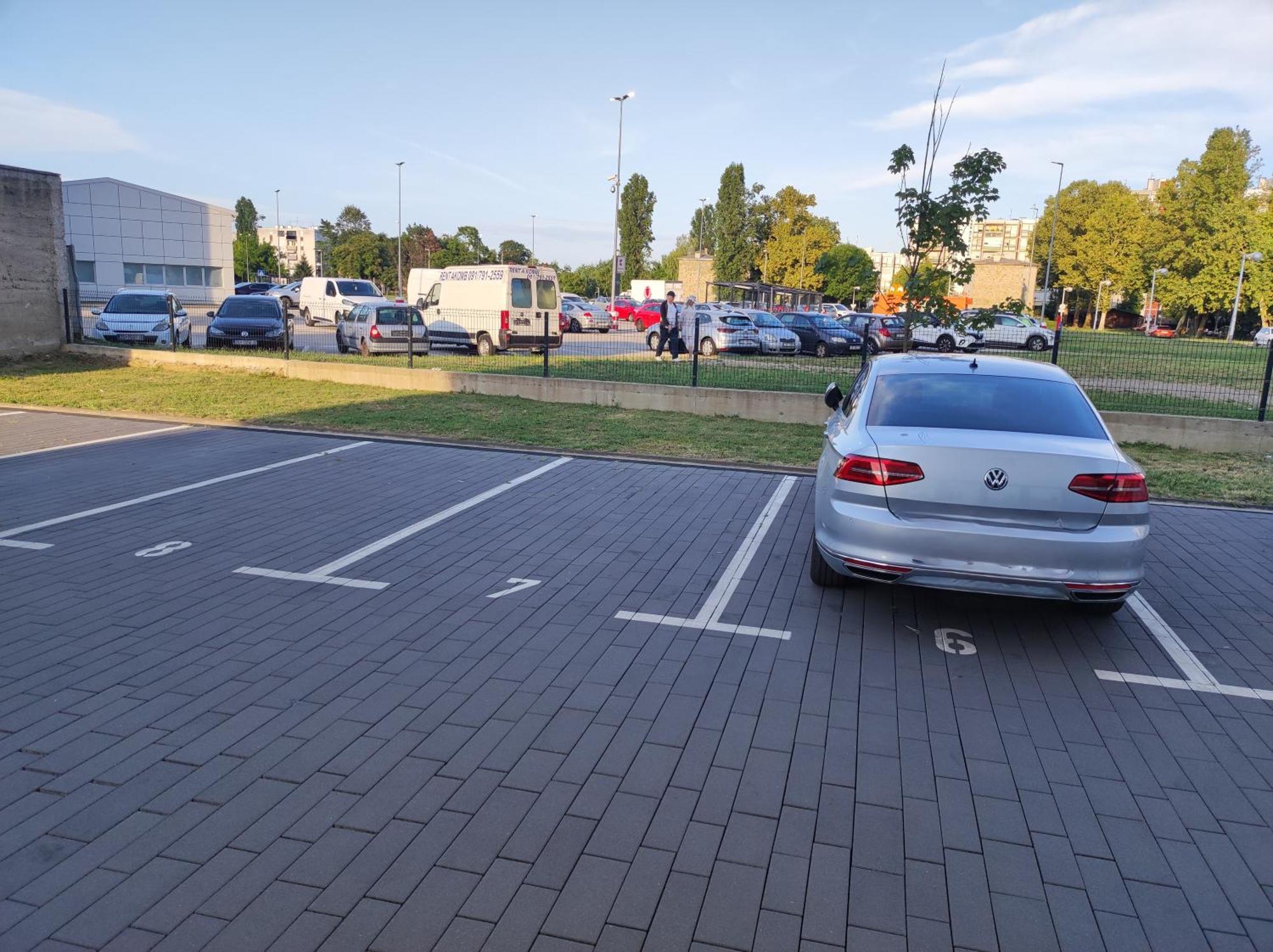 City East Apartment Zagreb With Private Parking Εξωτερικό φωτογραφία